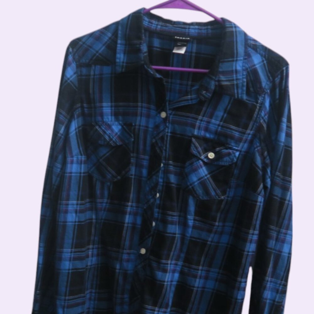 Torrid collared plaid top with front pockets in blue and black size 00 (10, M/L)